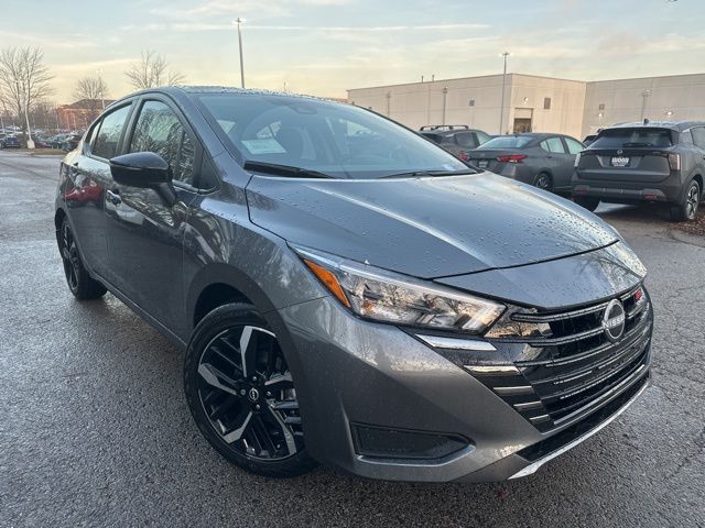 2025 Nissan Versa Sedan SR's photo