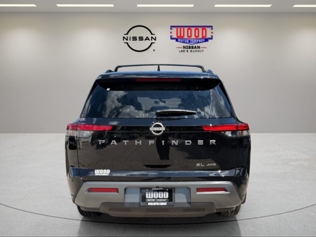New 2026 Nissan Pathfinder SL SUV