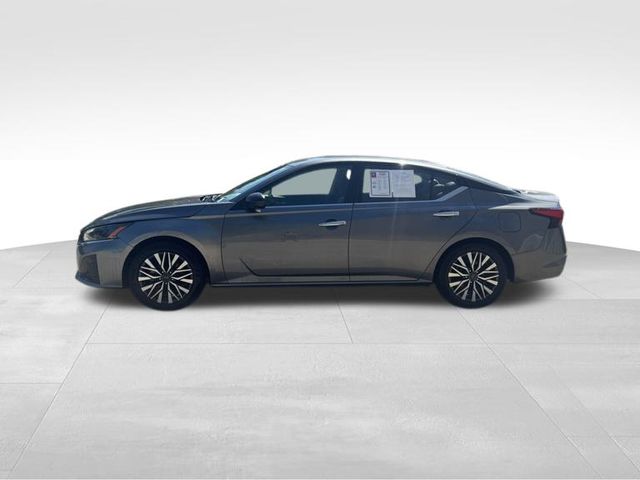 2024 Nissan Altima 2.5 SV photo 4