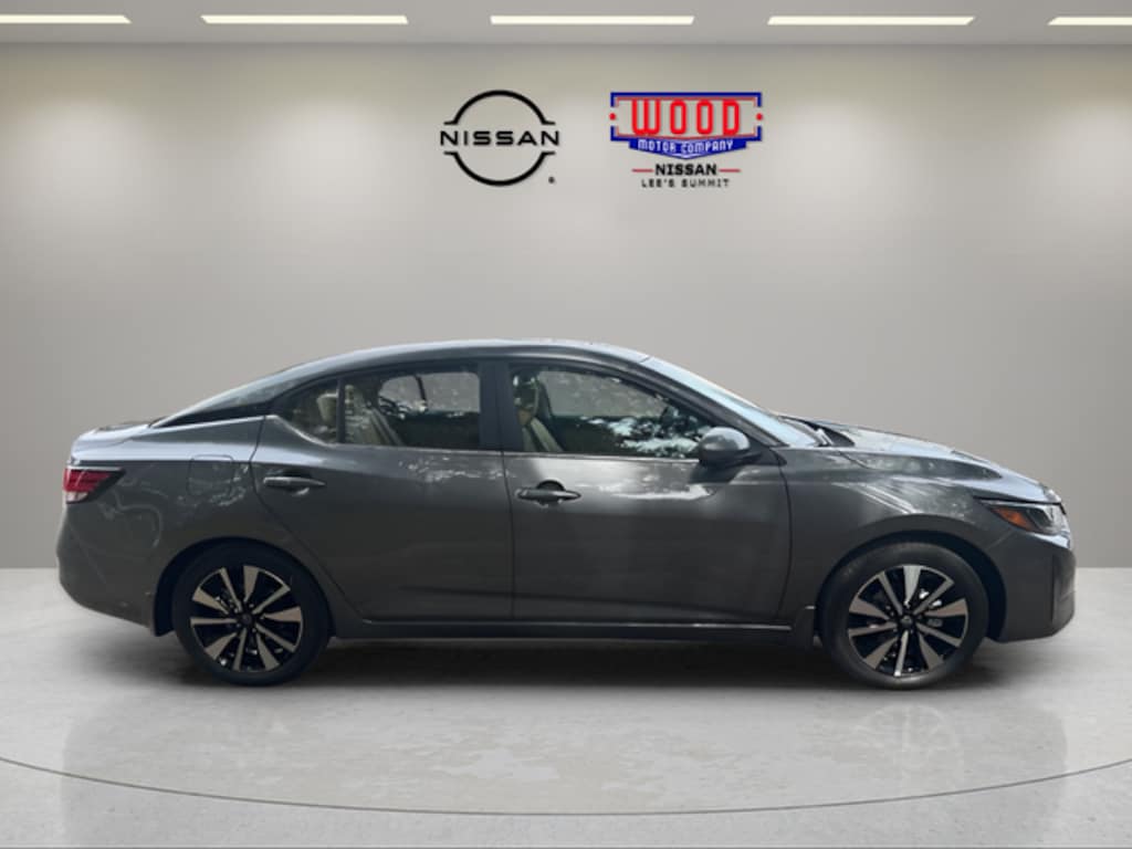 New 2025 Nissan Sentra SV Sedan