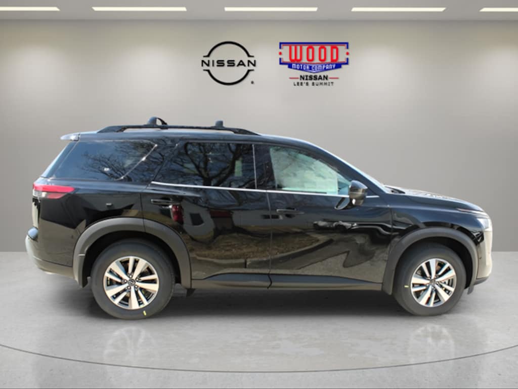 New 2026 Nissan Pathfinder SL SUV