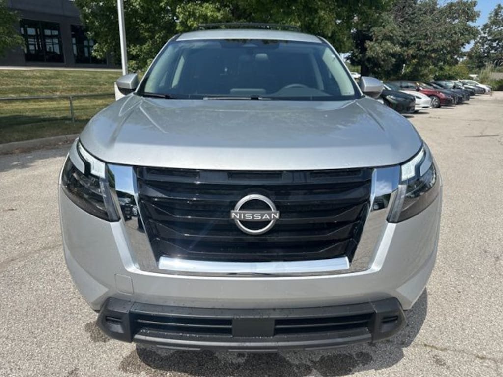 New 2025 Nissan Pathfinder SV SUV