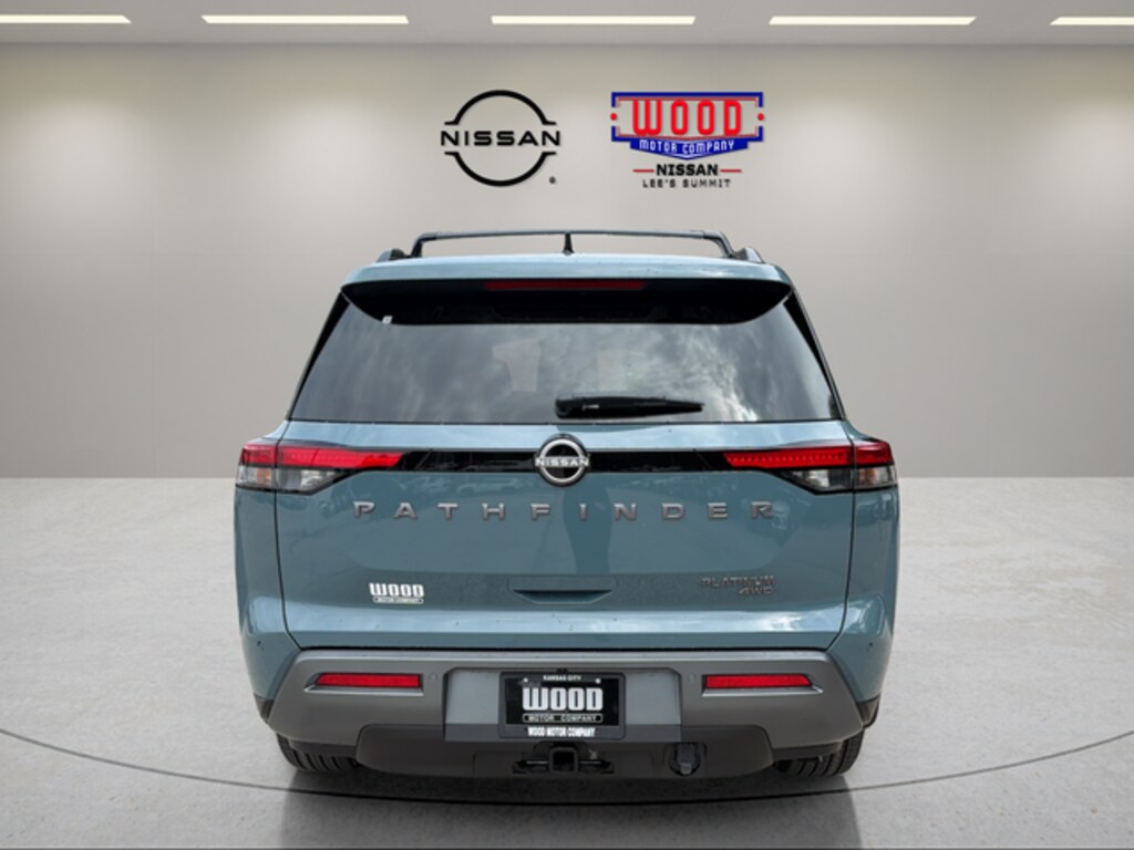 New 2026 Nissan Pathfinder Platinum SUV