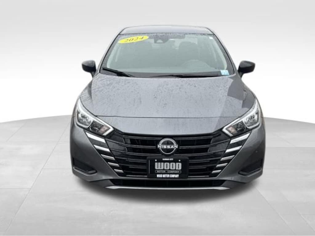 Used 2024 Nissan Versa 1.6 S Sedan