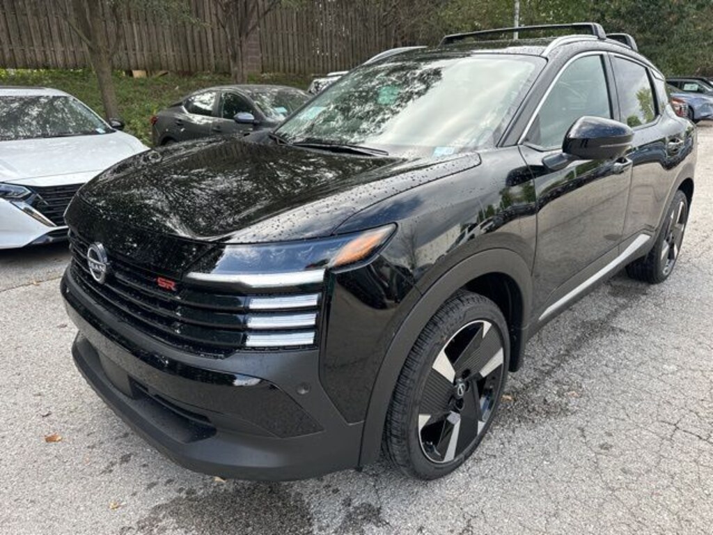 New 2026 Nissan Kicks SR SUV