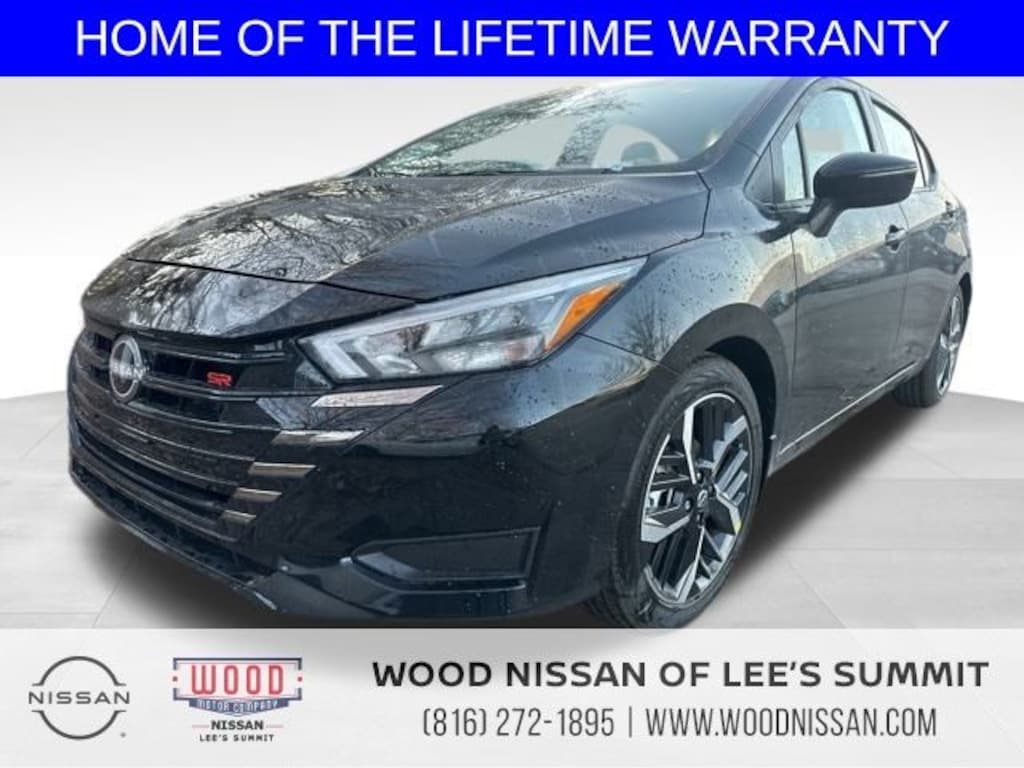 New 2025 Nissan Versa 1.6 SR Sedan