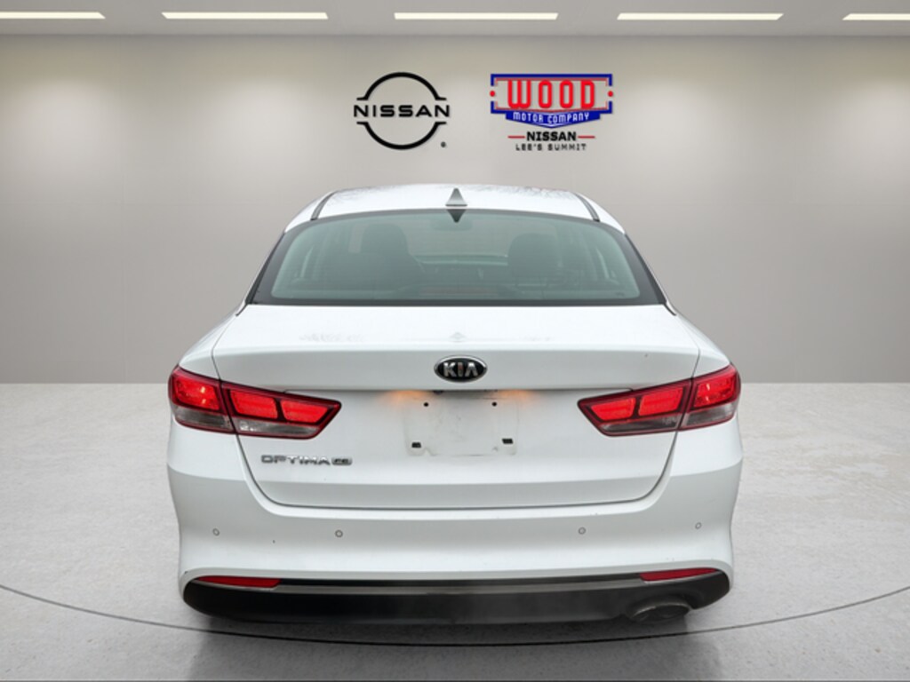 Used 2018 Kia Optima LX Sedan