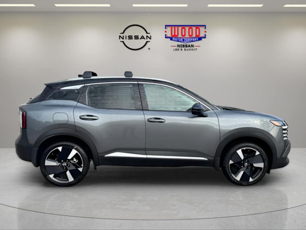 New 2026 Nissan Kicks SR SUV