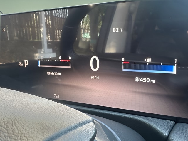 2026 Nissan Armada SV - Photo 38