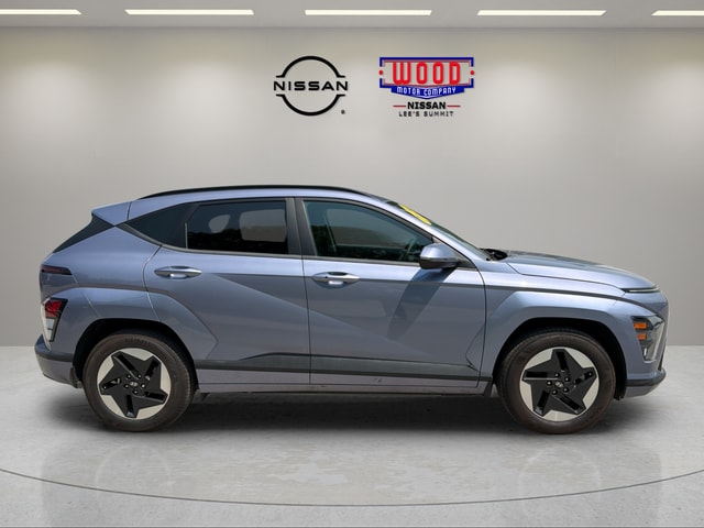 Used 2024 Hyundai Kona EV SEL with VIN KM8HC3A63RU007556 for sale in Lee's Summit, MO