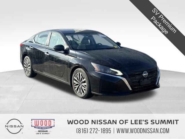 2023 Nissan Altima SV's photo