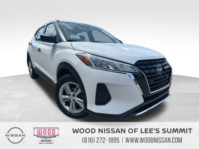 2025 Nissan KICKS PLAY Base's photo