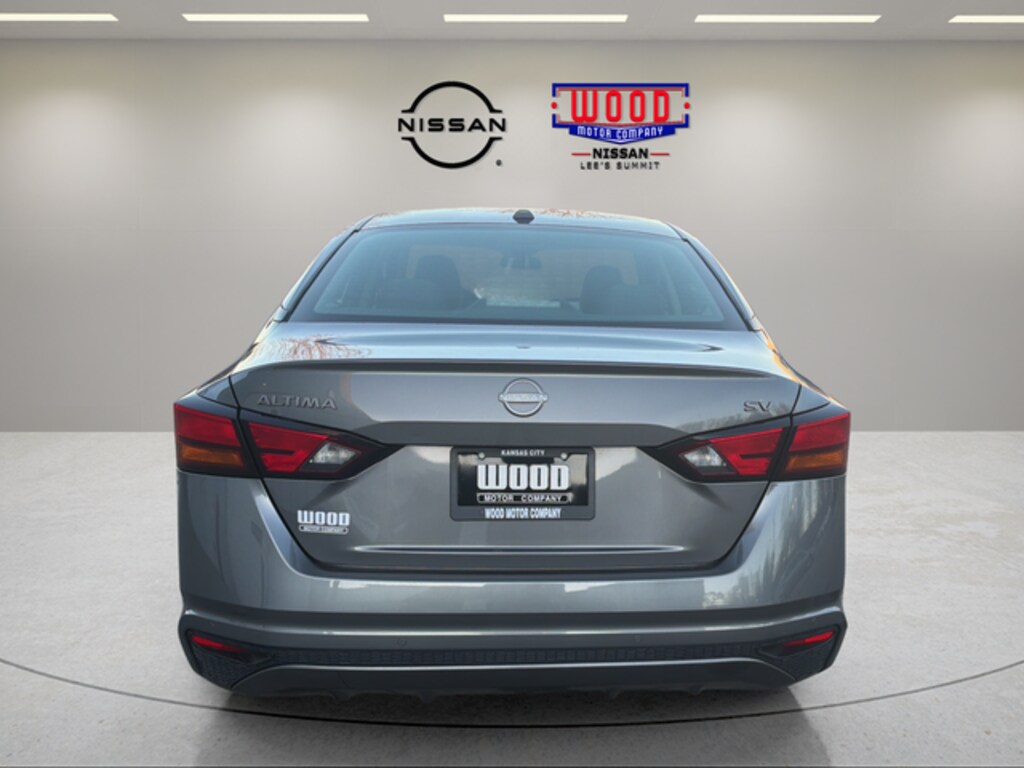 Used 2024 Nissan Altima 2.5 SV Sedan
