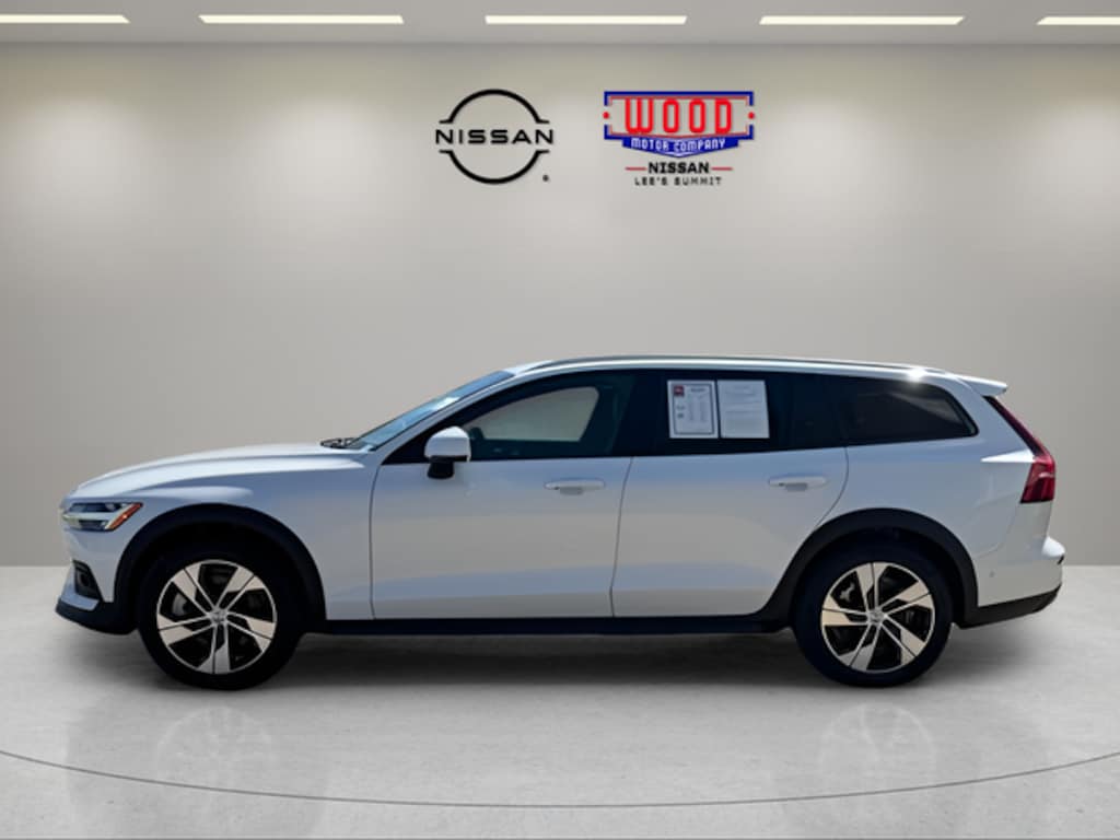 Used 2025 Volvo V60 Cross Country B5 Plus Wagon