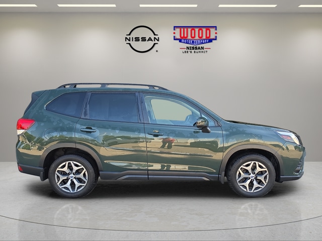 Used 2023 Subaru Forester Premium with VIN JF2SKAEC4PH452218 for sale in Kansas City