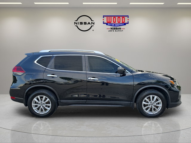 Used 2018 Nissan Rogue SV with VIN KNMAT2MV2JP583127 for sale in Kansas City