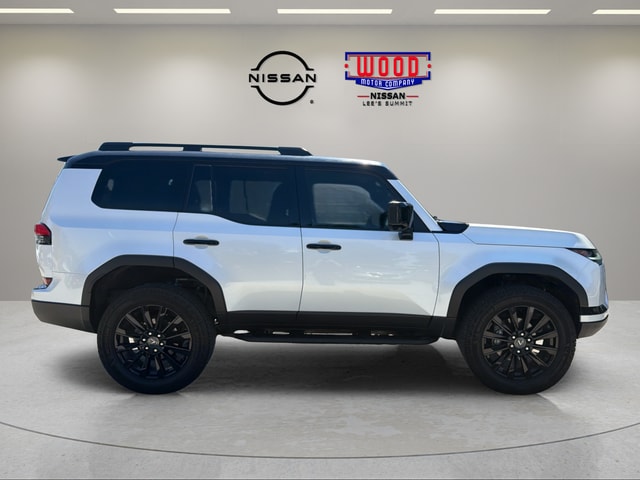 Used 2024 Lexus GX Overtrail with VIN JTJTBCDX8R5012118 for sale in Kansas City