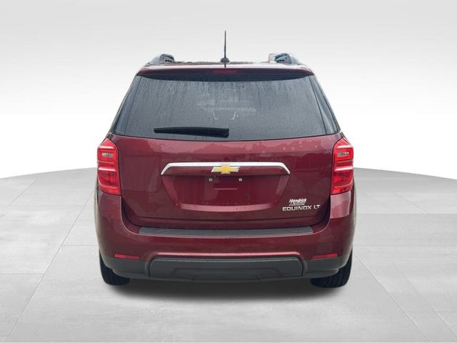 2016 Chevrolet Equinox LT photo 2