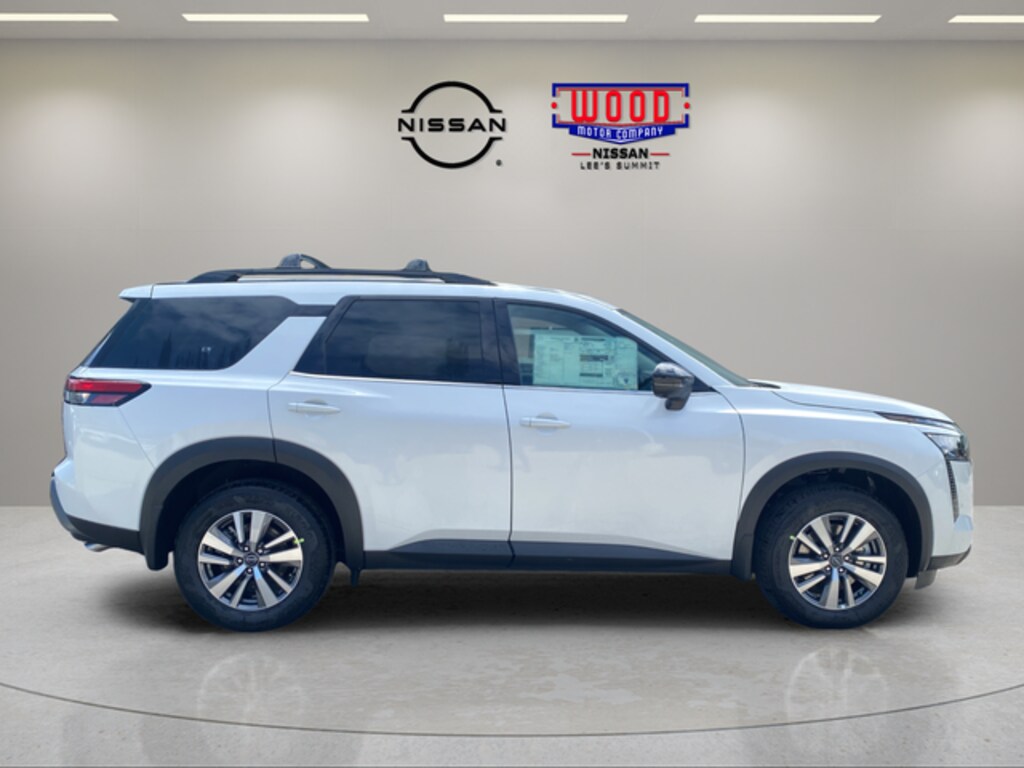 New 2026 Nissan Pathfinder SL SUV