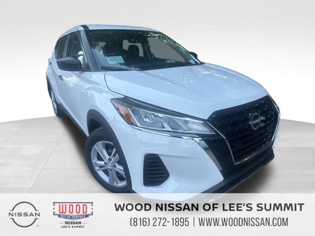 2025 Nissan KICKS PLAY Base's photo