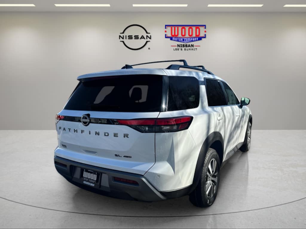 New 2026 Nissan Pathfinder SL SUV