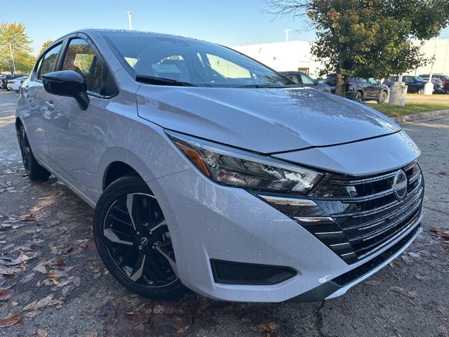 2025 Nissan Versa Sedan SR's photo