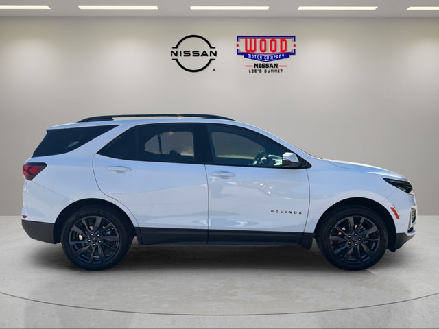 Used 2024 Chevrolet Equinox RS with VIN 3GNAXWEG7RS102823 for sale in Kansas City