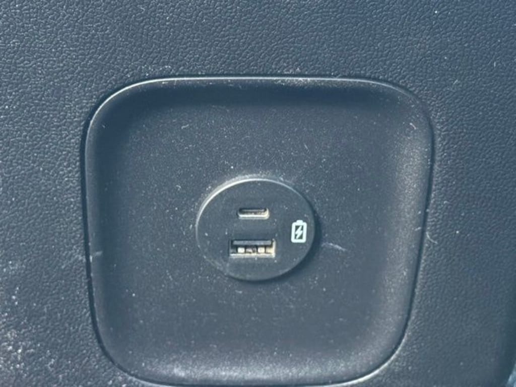 Used 2022 Ford Escape SEL SUV