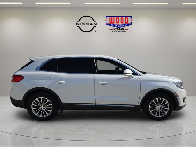 Used 2016 Lincoln MKX Select with VIN 2LMTJ6KR1GBL87739 for sale in Kansas City