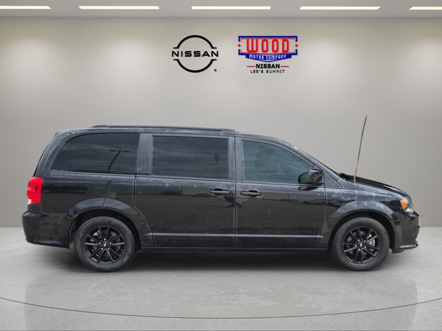 Used 2020 Dodge Grand Caravan SE Plus with VIN 2C4RDGBG2LR246640 for sale in Kansas City