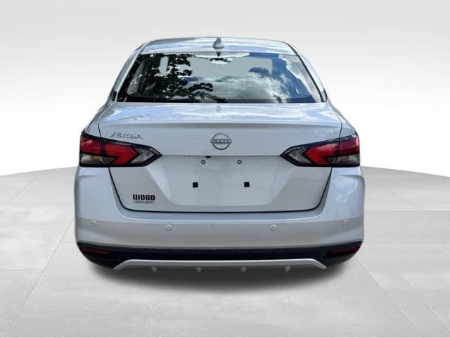 Certified 2025 Nissan Versa Sedan SV with VIN 3N1CN8EV2SL821594 for sale in Kansas City