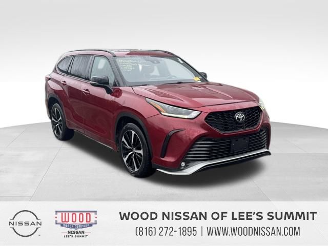2021 Toyota Highlander XSE's photo