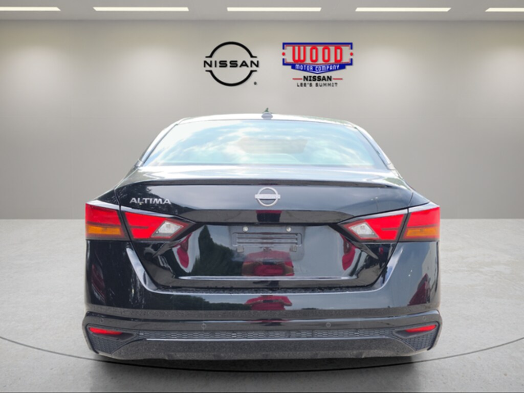 Used 2025 Nissan Altima 2.5 SV Sedan