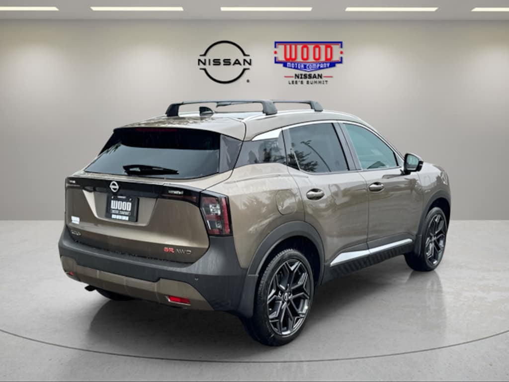 New 2026 Nissan Kicks SR SUV