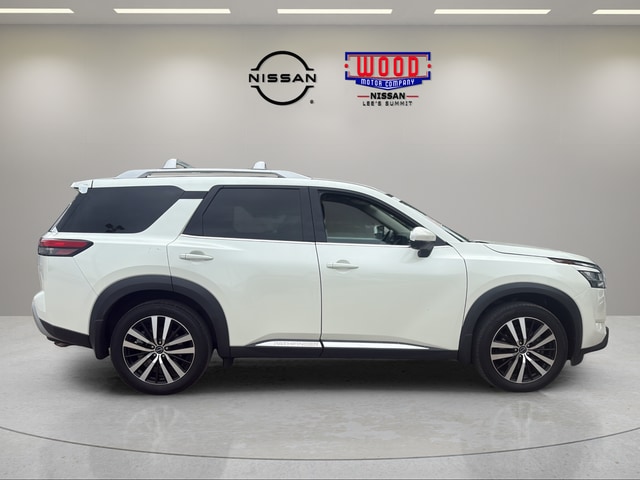 Used 2023 Nissan Pathfinder Platinum with VIN 5N1DR3DJ9PC253527 for sale in Kansas City