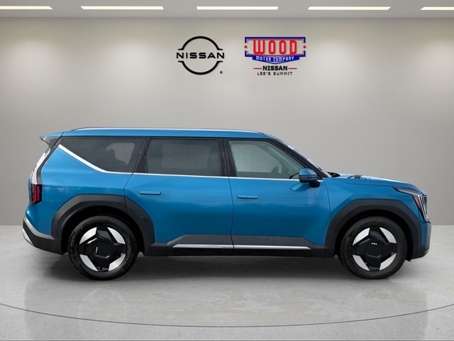 Used 2024 Kia Ev9 Wind with VIN KNDAFFS52R6039746 for sale in Lee's Summit, MO