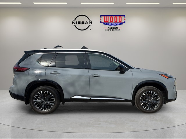 Used 2024 Nissan Rogue Platinum with VIN JN8BT3DD3RW250118 for sale in Kansas City