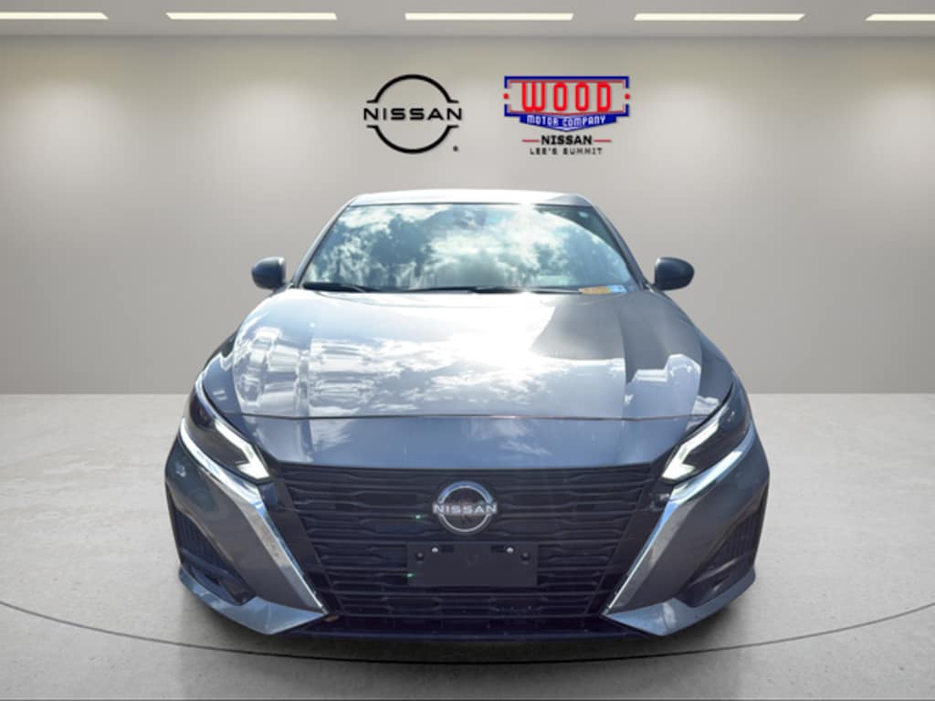 Used 2024 Nissan Altima 2.5 SV Sedan