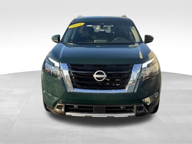 Used 2025 Nissan Pathfinder SL with VIN 5N1DR3CC4SC258937 for sale in Kansas City