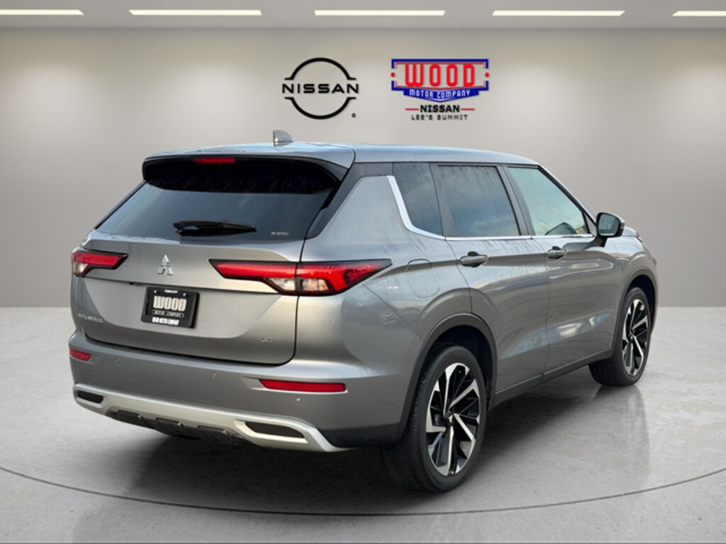 Used 2024 Mitsubishi Outlander SE SUV