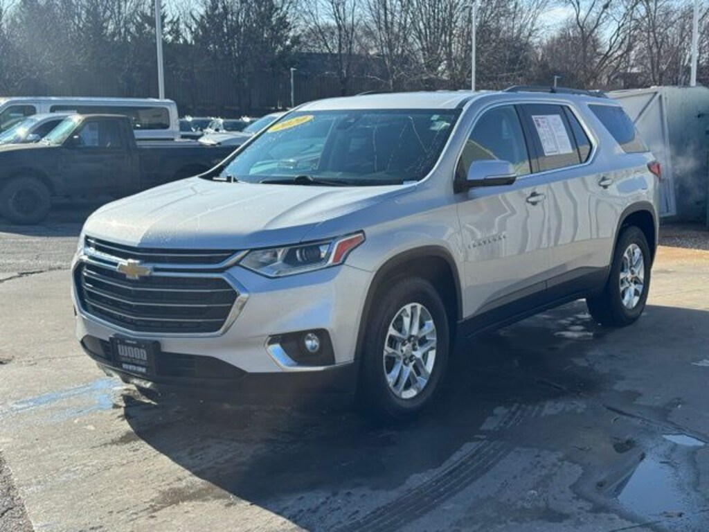 Used 2020 Chevrolet Traverse LT SUV