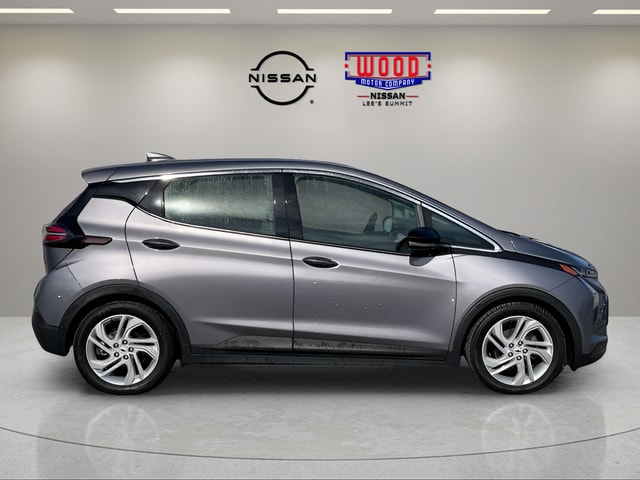 Used 2023 Chevrolet Bolt EV LT with VIN 1G1FW6S02P4184426 for sale in Kansas City
