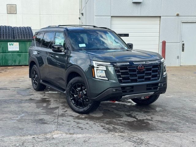 2026 Nissan Armada PRO-4X's photo
