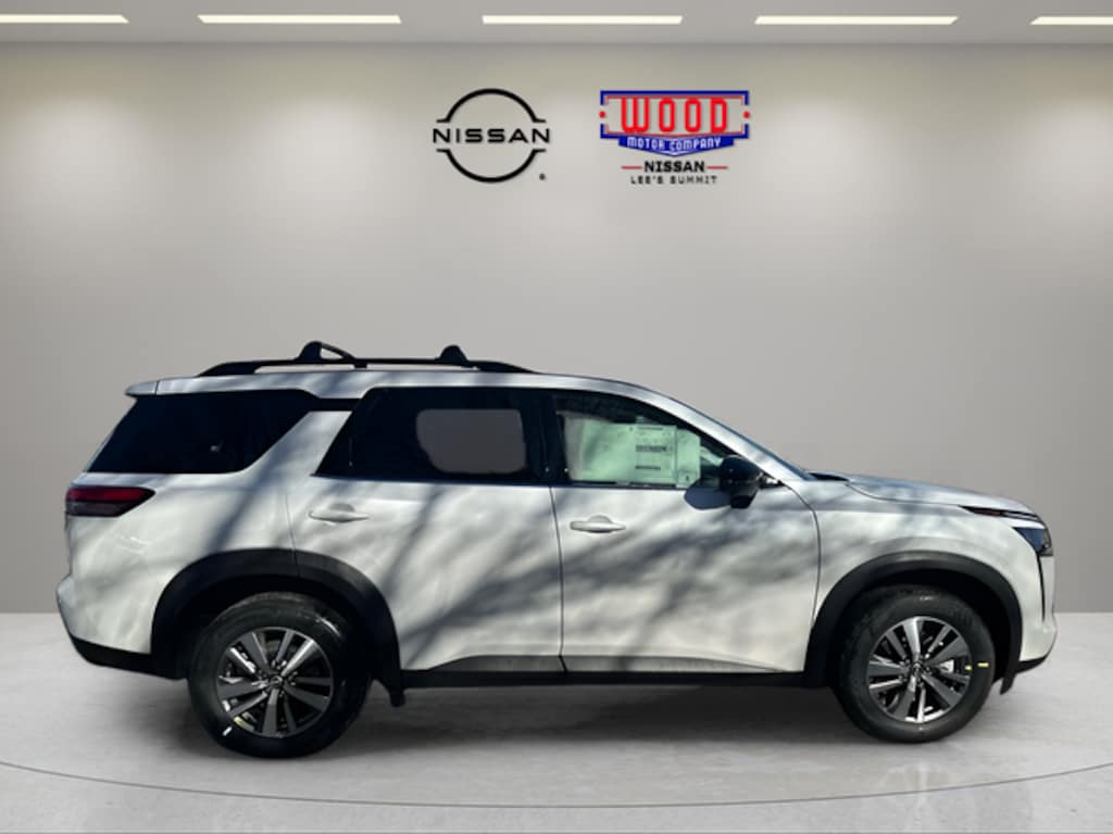 New 2026 Nissan Pathfinder SL SUV