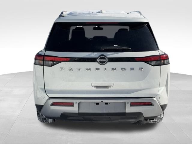 Used 2022 Nissan Pathfinder SL with VIN 5N1DR3CC5NC250074 for sale in Kansas City