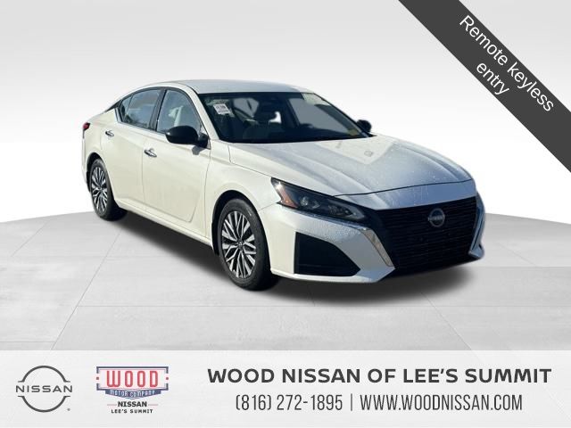 2024 Nissan Altima SV's photo