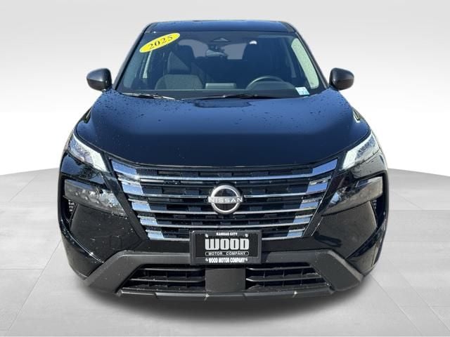 Certified 2025 Nissan Rogue S with VIN 5N1BT3AB4SC776159 for sale in Kansas City