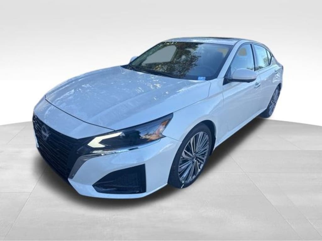 New 2025 Nissan Altima SL Sedan