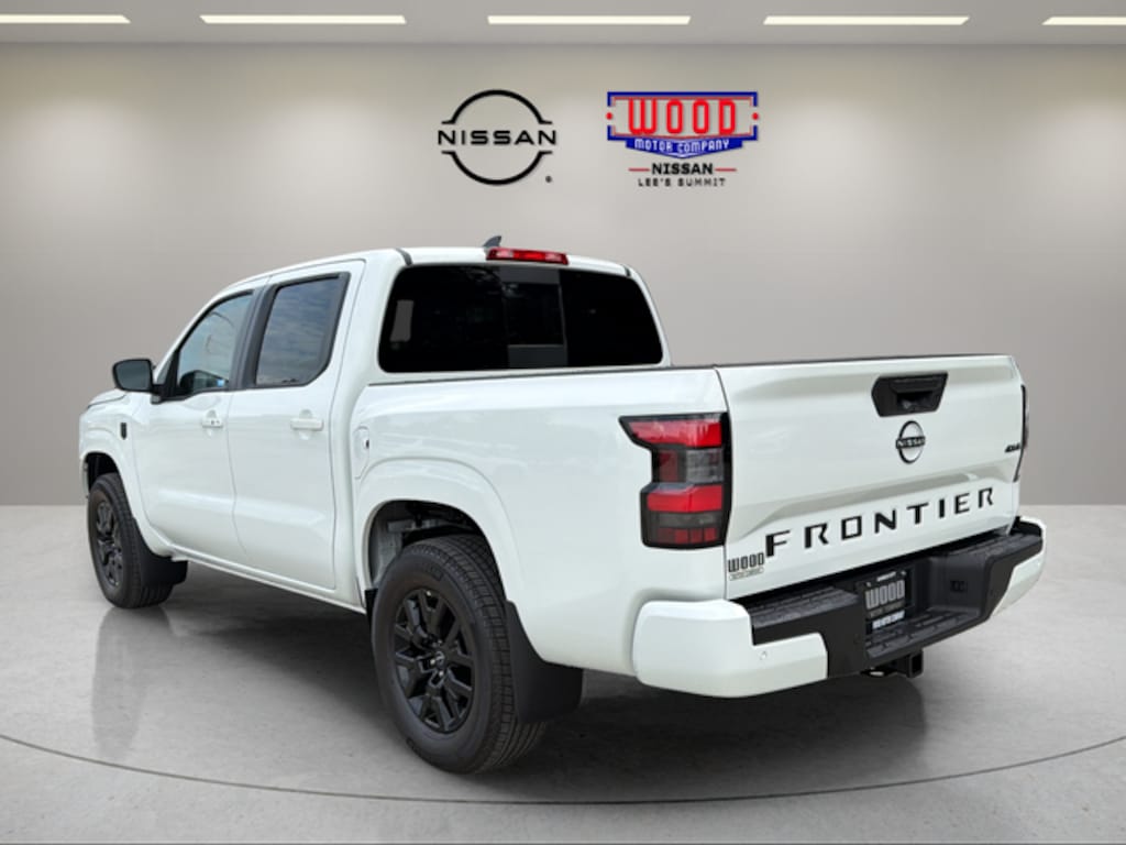 New 2026 Nissan Frontier SV Truck Crew Cab
