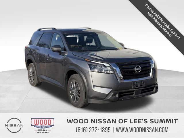 2025 Nissan Pathfinder SV